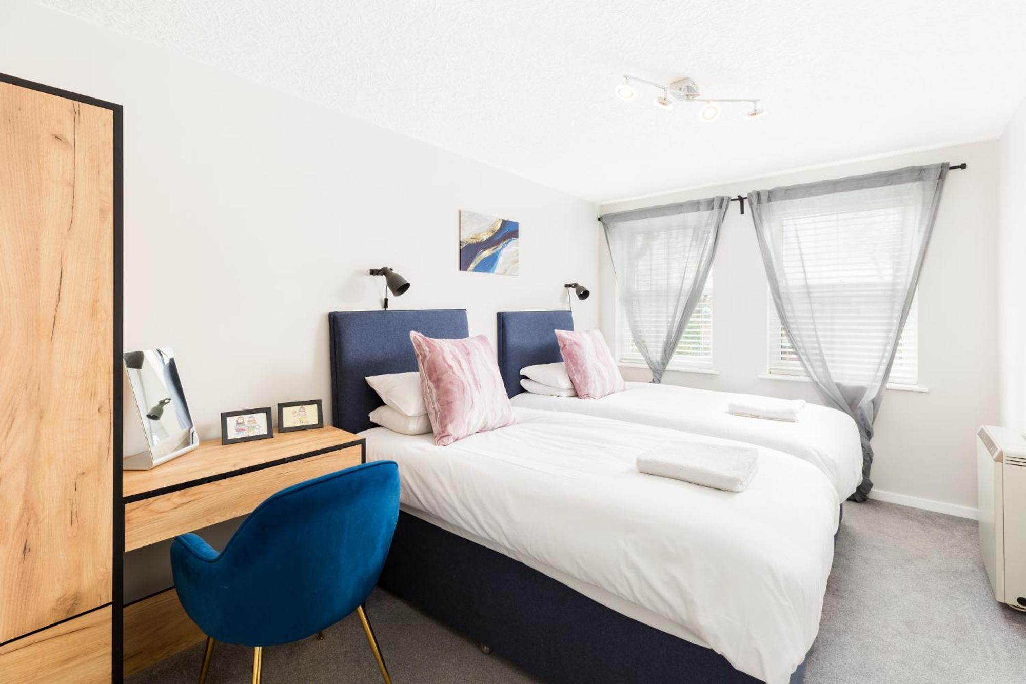 Modern 2-Bedroom Apartments With Free Parking In Royal Leamington Spa Exterior foto
