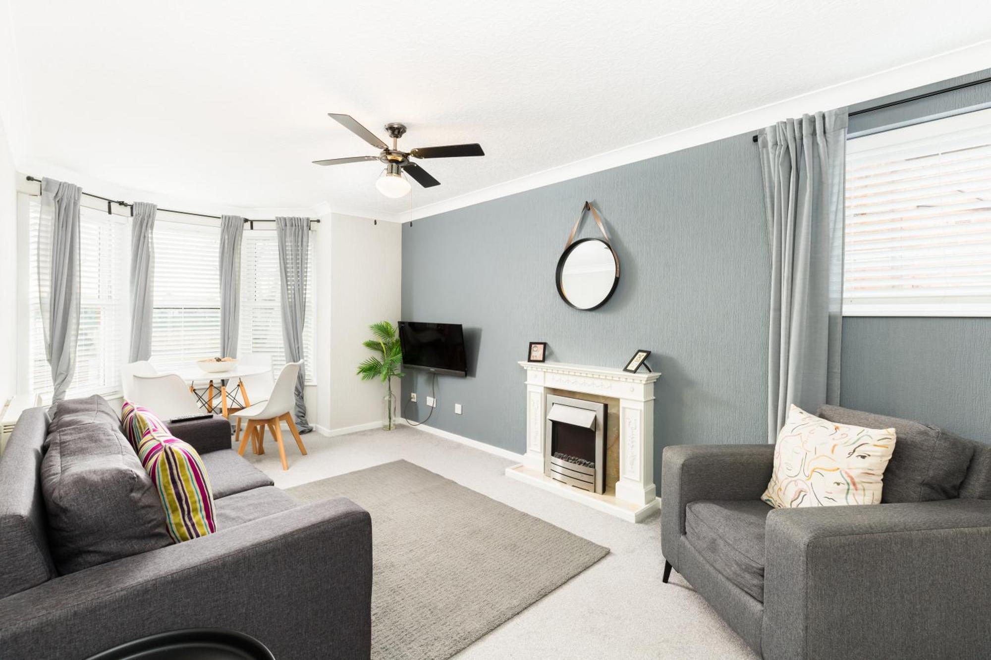 Modern 2-Bedroom Apartments With Free Parking In Royal Leamington Spa Exterior foto