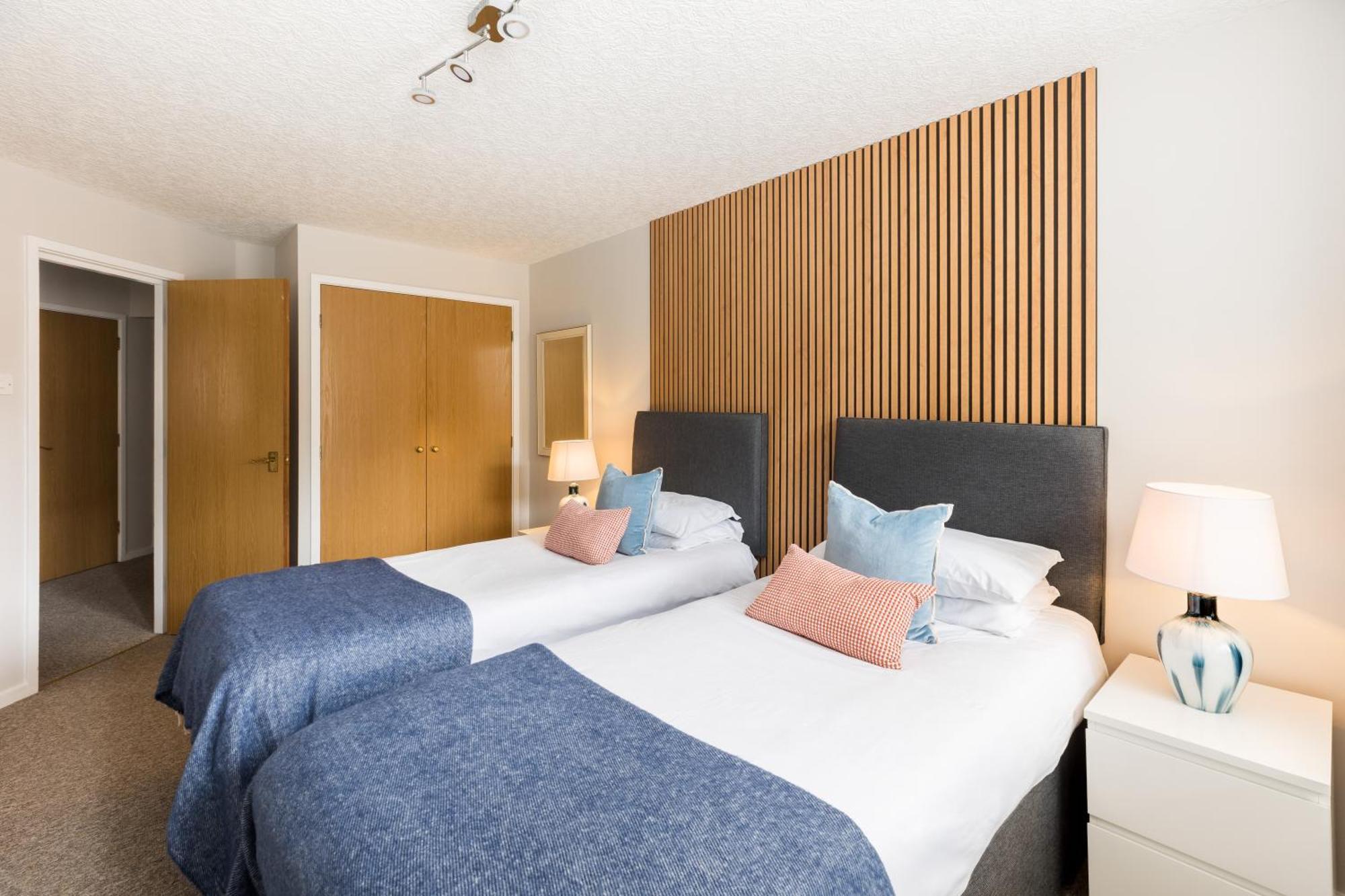 Modern 2-Bedroom Apartments With Free Parking In Royal Leamington Spa Exterior foto