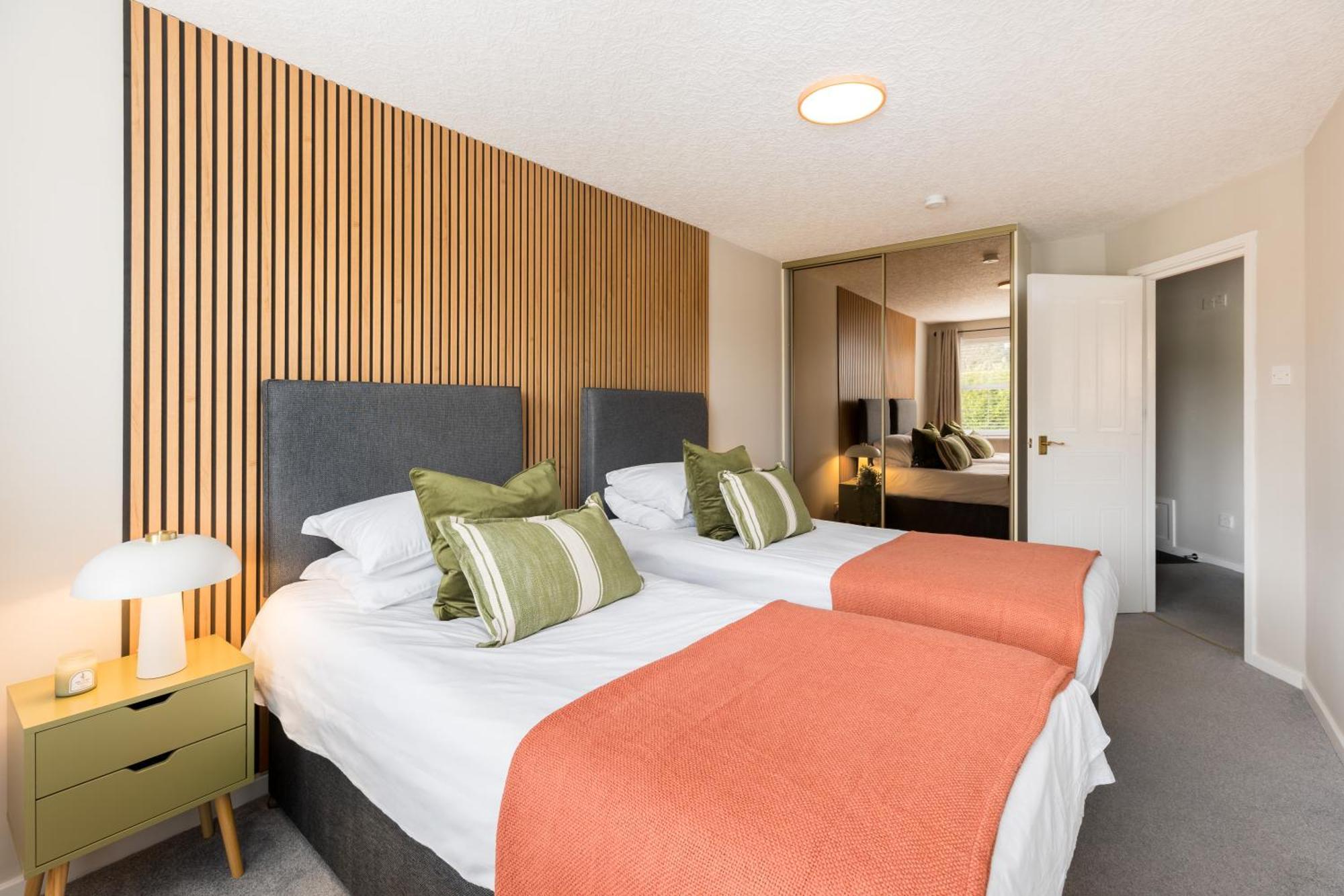 Modern 2-Bedroom Apartments With Free Parking In Royal Leamington Spa Exterior foto