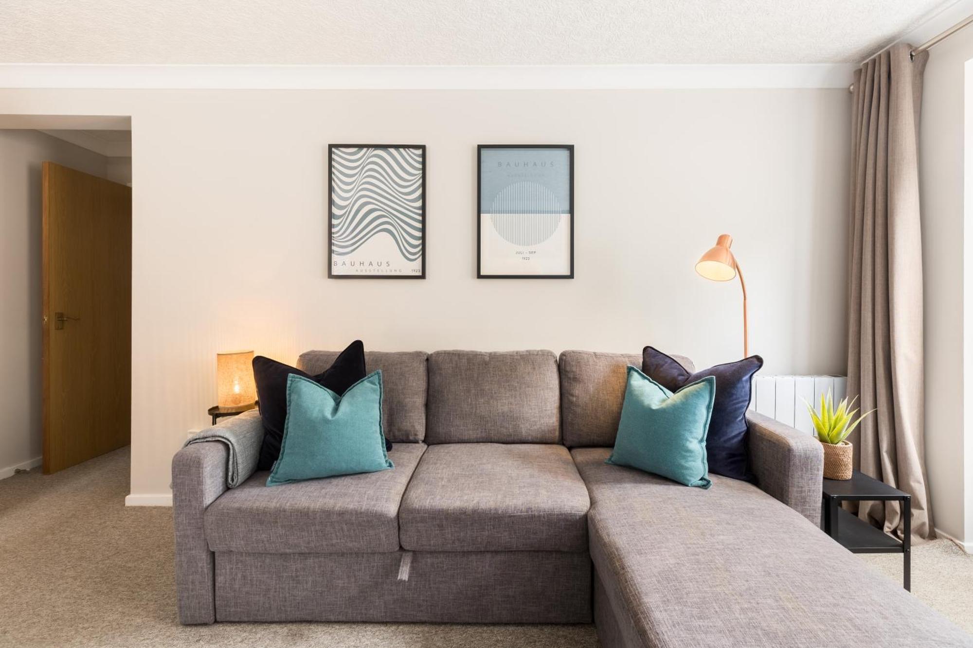 Modern 2-Bedroom Apartments With Free Parking In Royal Leamington Spa Exterior foto