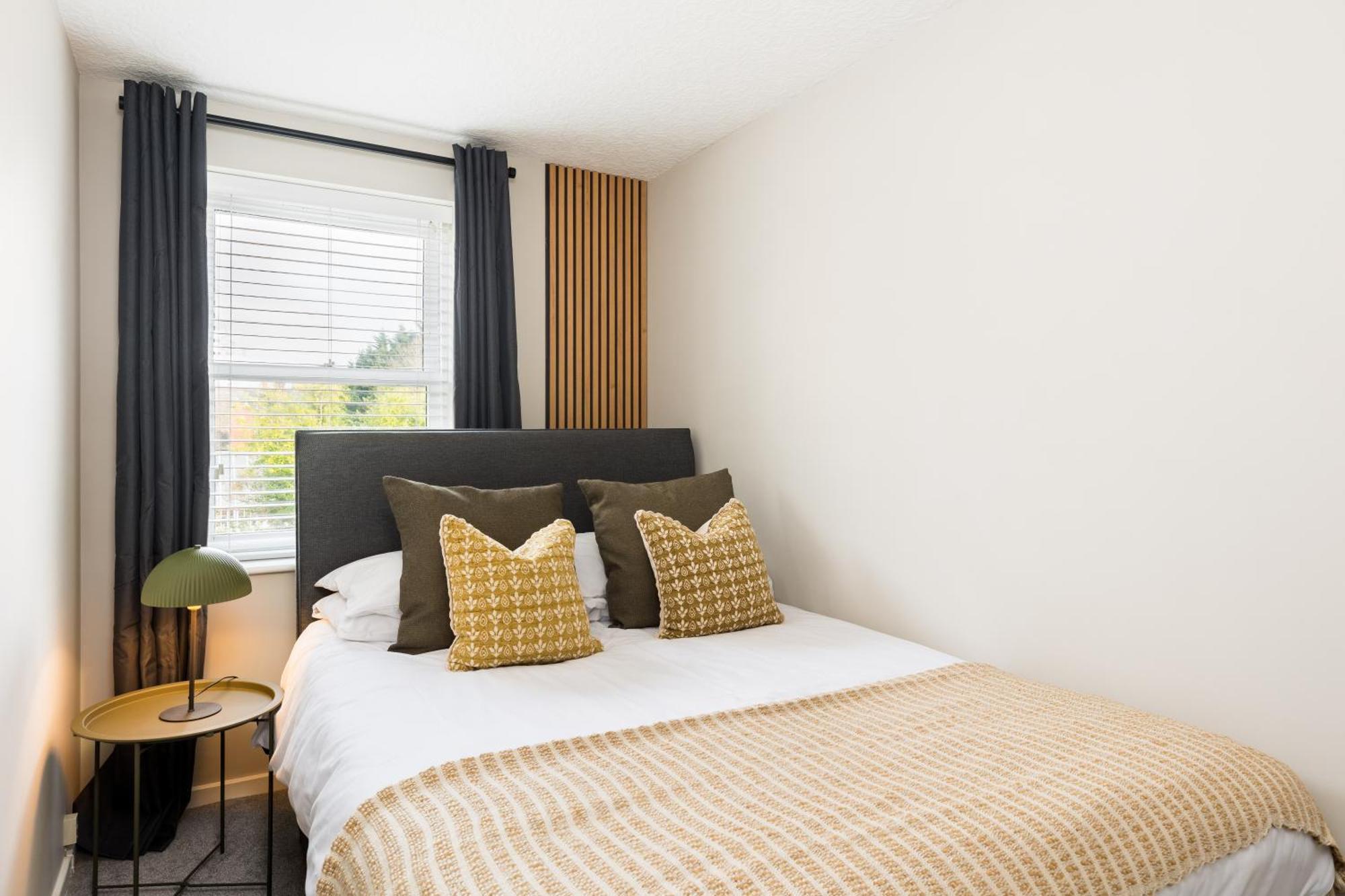 Modern 2-Bedroom Apartments With Free Parking In Royal Leamington Spa Exterior foto